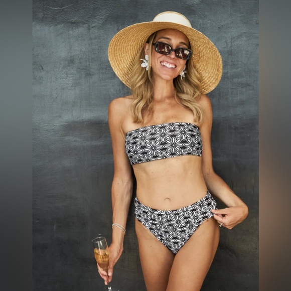 NEW! Kenny Flowers The Pedregal Black Banded Sporty Bikini Bottom SZ M, XL - Picture 4 of 12